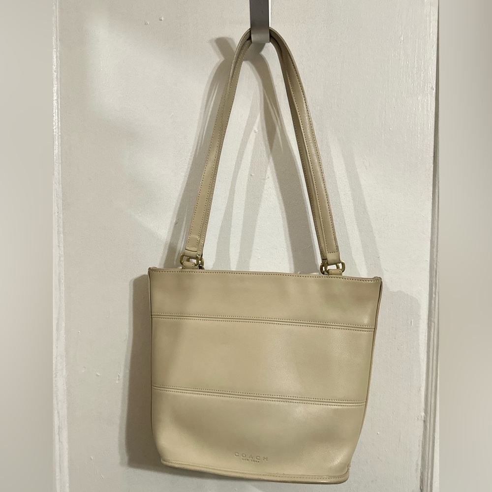 Vintage Coach Tribeca- bone